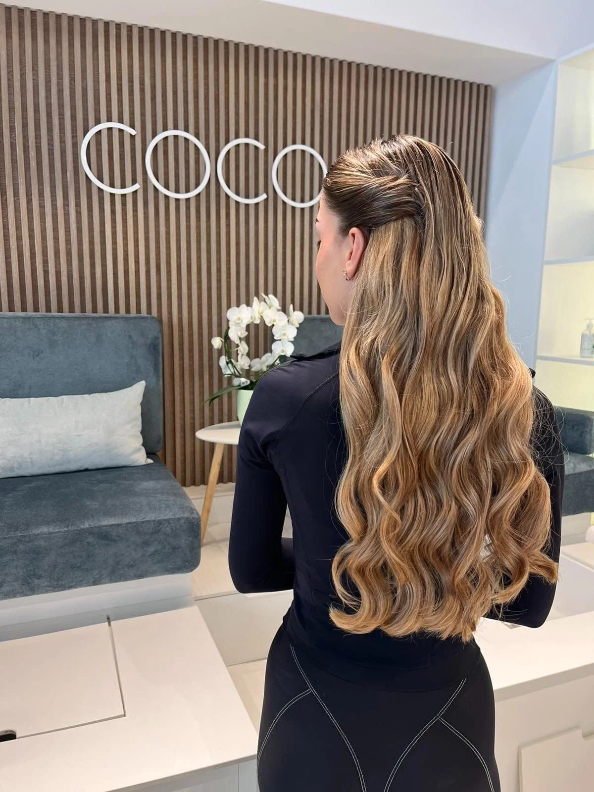 Coco dry bar and nail house софия, подстригване, боядисване, маникюр, фризьорство,официални прически, балеаж, колористика