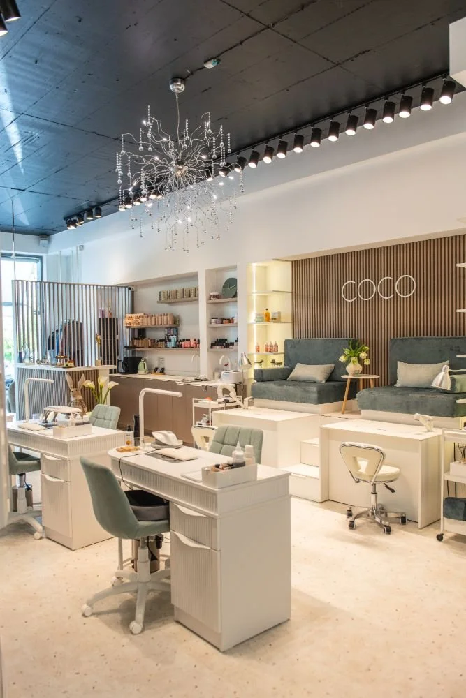 Coco dry bar and nail house софия, подстригване, боядисване, маникюр, фризьорство, педикюр, официални прически и грим