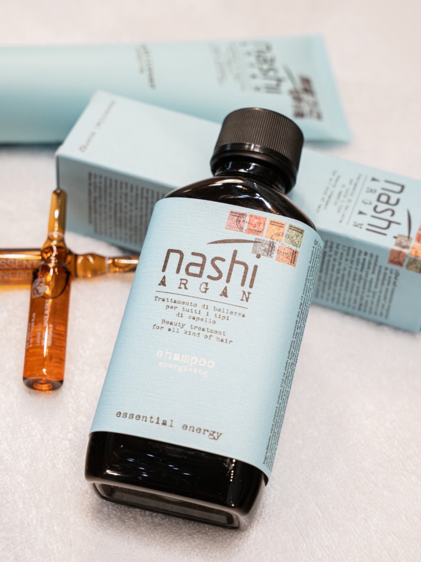Нова енергия за косата започва от правилната грижа. ✨

💙 Nashi Argan Essential Energy е създаден да почиства нежно, да освежава скалпа и да придава жизненост на косата още от първото измиване.

Открий серията в COCO Dry Bar и подари на косата си гри