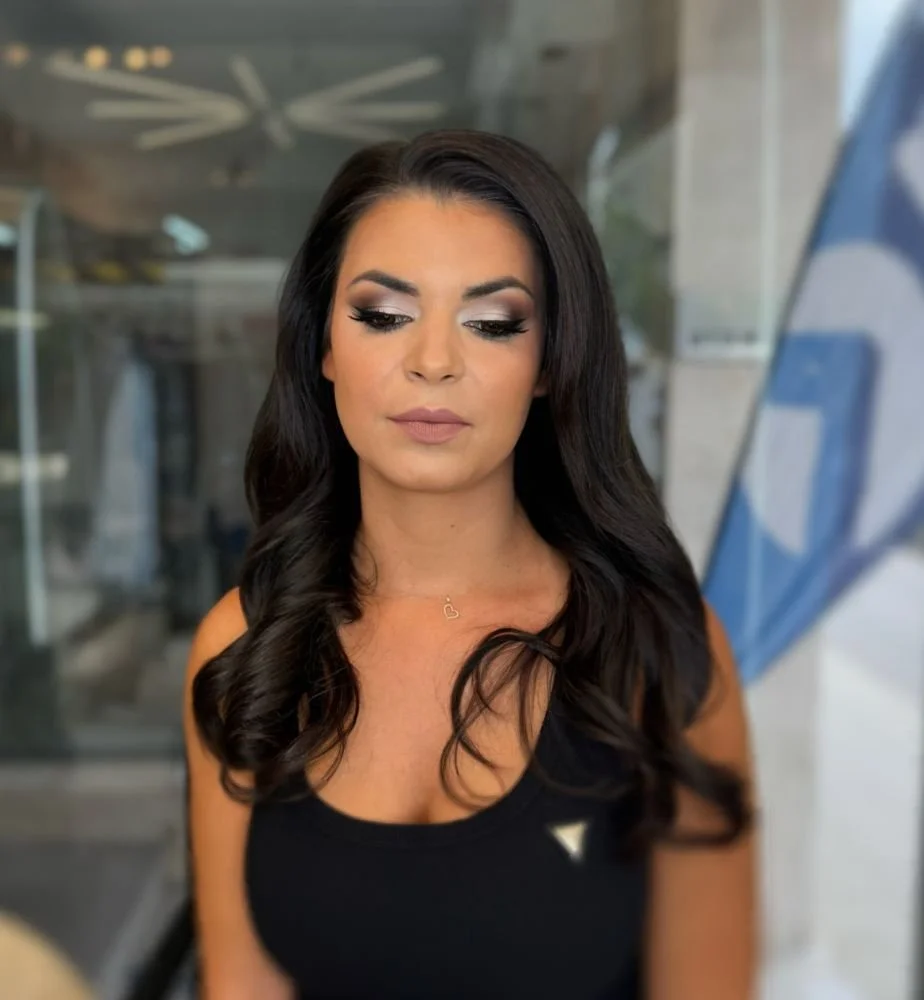 Coco dry bar and nail house софия, грим и официални прически