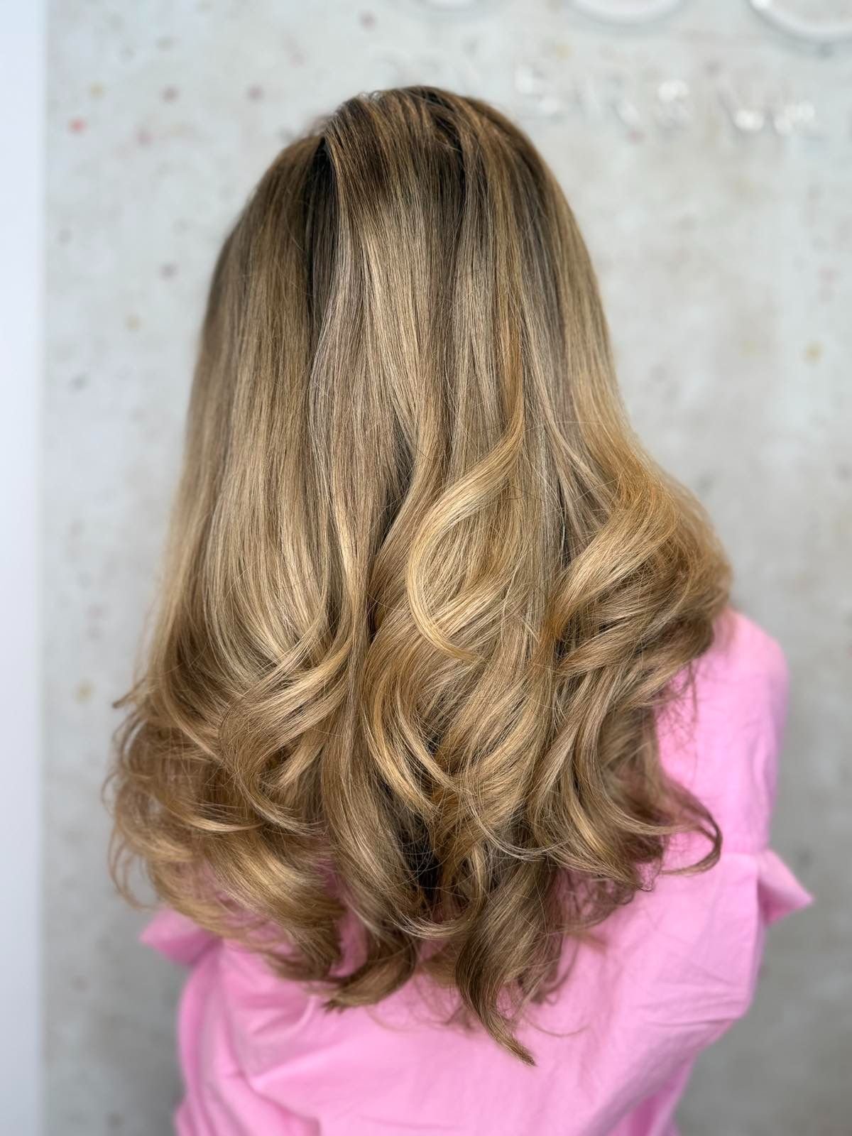 Coco dry bar and nail house софия, подстригване, боядисване, маникюр, фризьорство,официални прически, балеаж, колористика