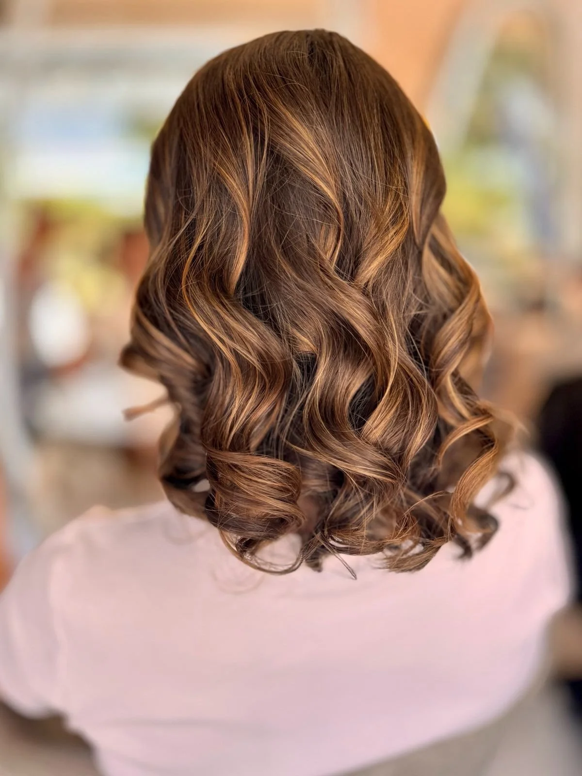 Coco dry bar and nail house софия, подстригване, боядисване, маникюр, фризьорство,официални прически, балеаж, колористика