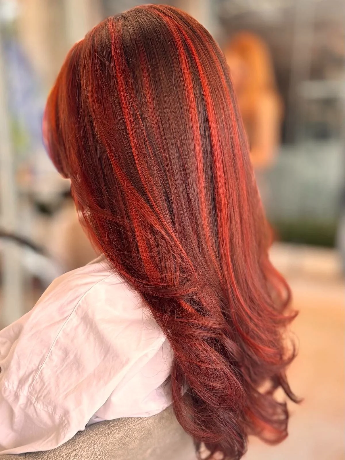 Coco dry bar and nail house софия, подстригване, боядисване, маникюр, фризьорство,официални прически, балеаж, колористика