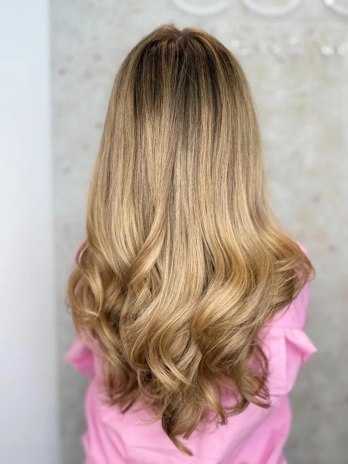 Coco dry bar and nail house софия, подстригване, боядисване, маникюр, фризьорство,официални прически, балеаж, колористика