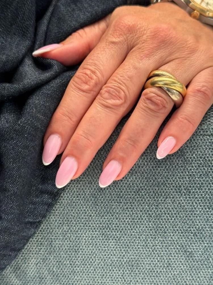 Coco dry bar and nail house софия, маникюр