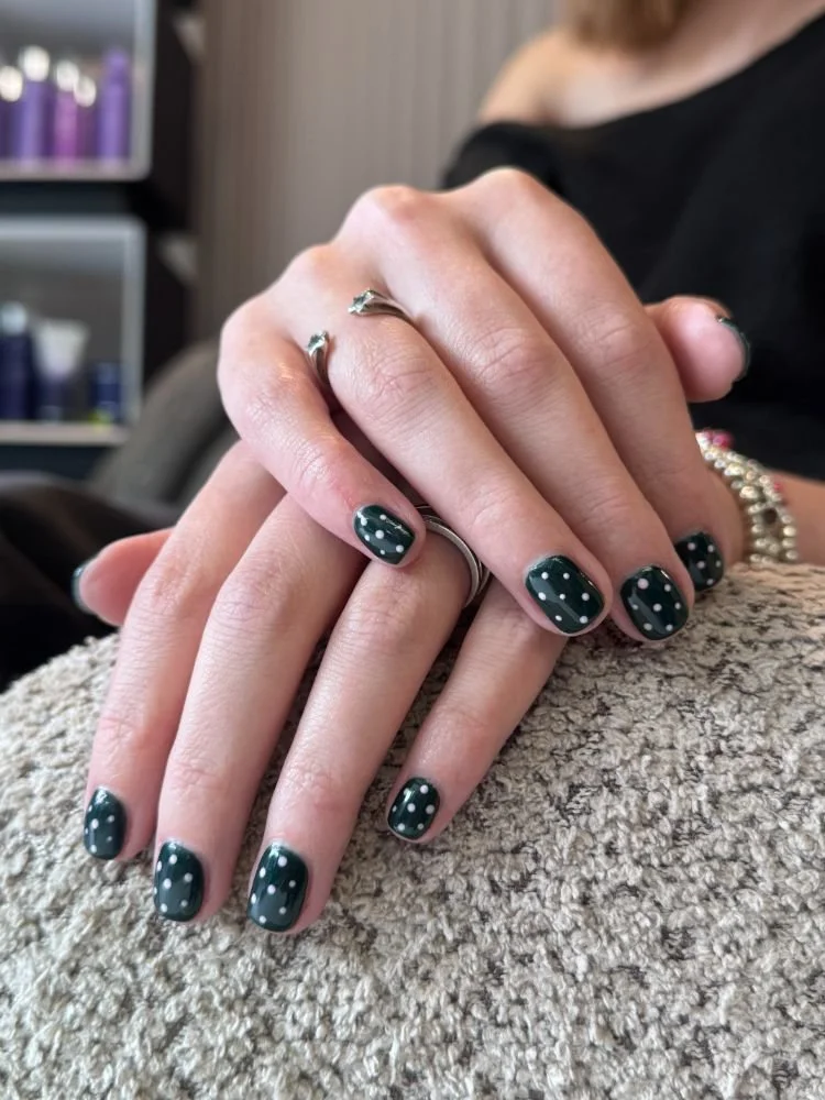 Coco dry bar and nail house софия, маникюр, педикюр