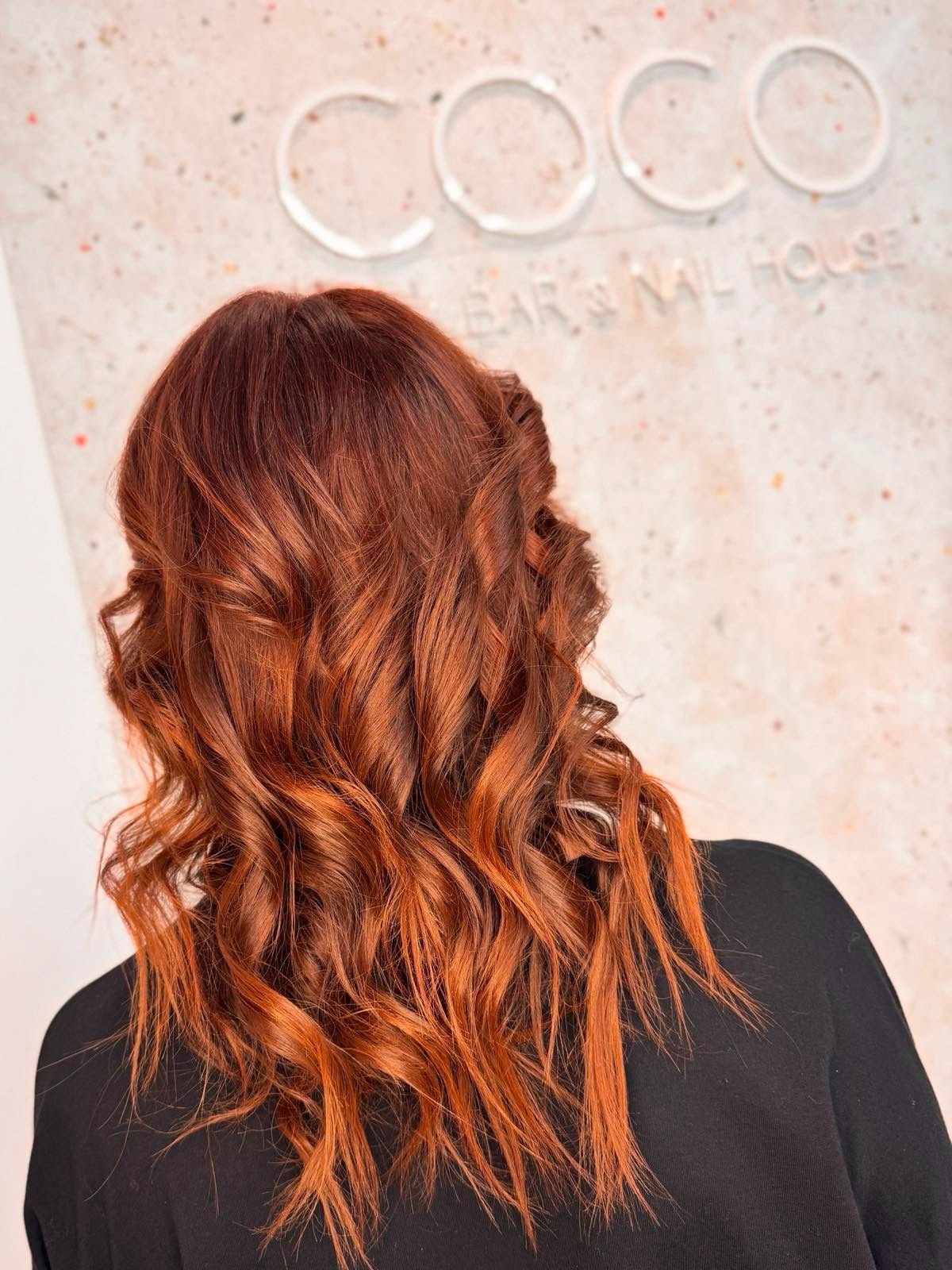 Coco dry bar and nail house софия, подстригване, боядисване, маникюр, фризьорство,официални прически, балеаж, колористика