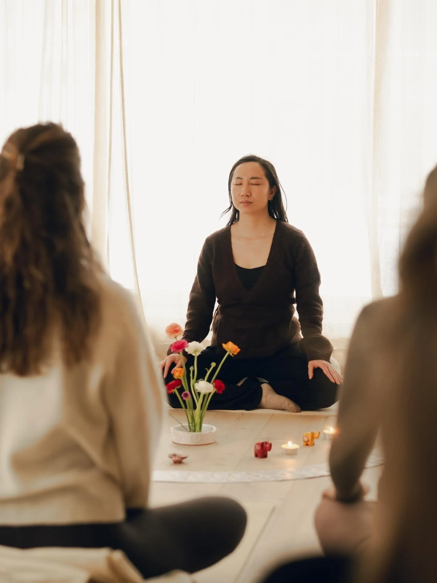 Last week, I hosted my very first Self-Care event 🤍

The intention behind this event was to remind us to set off time for ourselves. We often have check-ins at work, but how often do we check-ins with ourselves?

I was lucky enough to guide a wonder