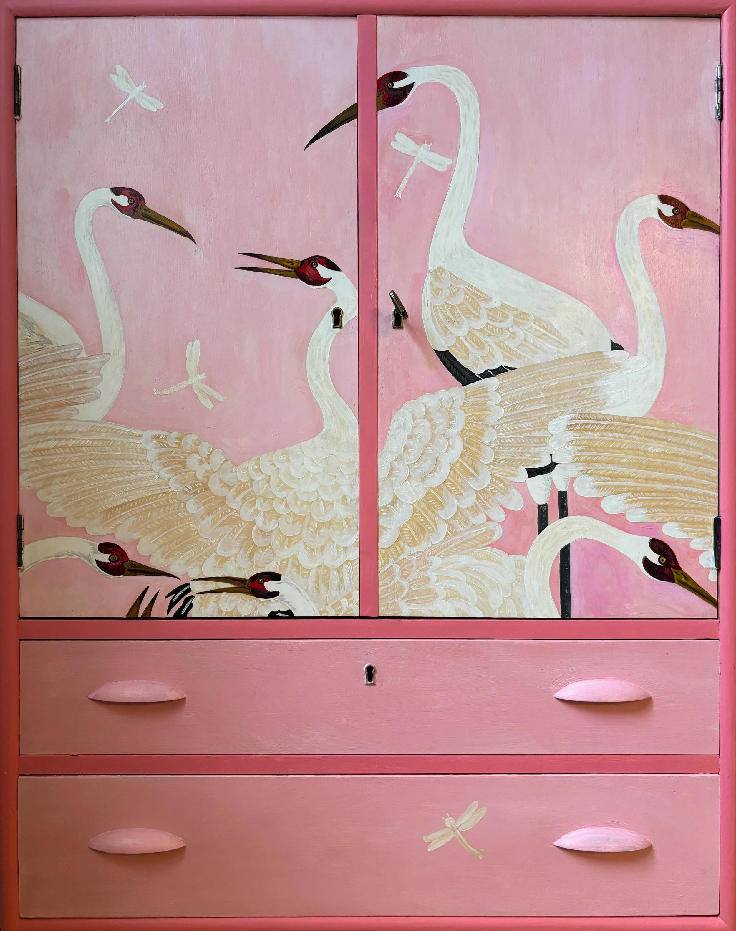 Heron bar cabinet