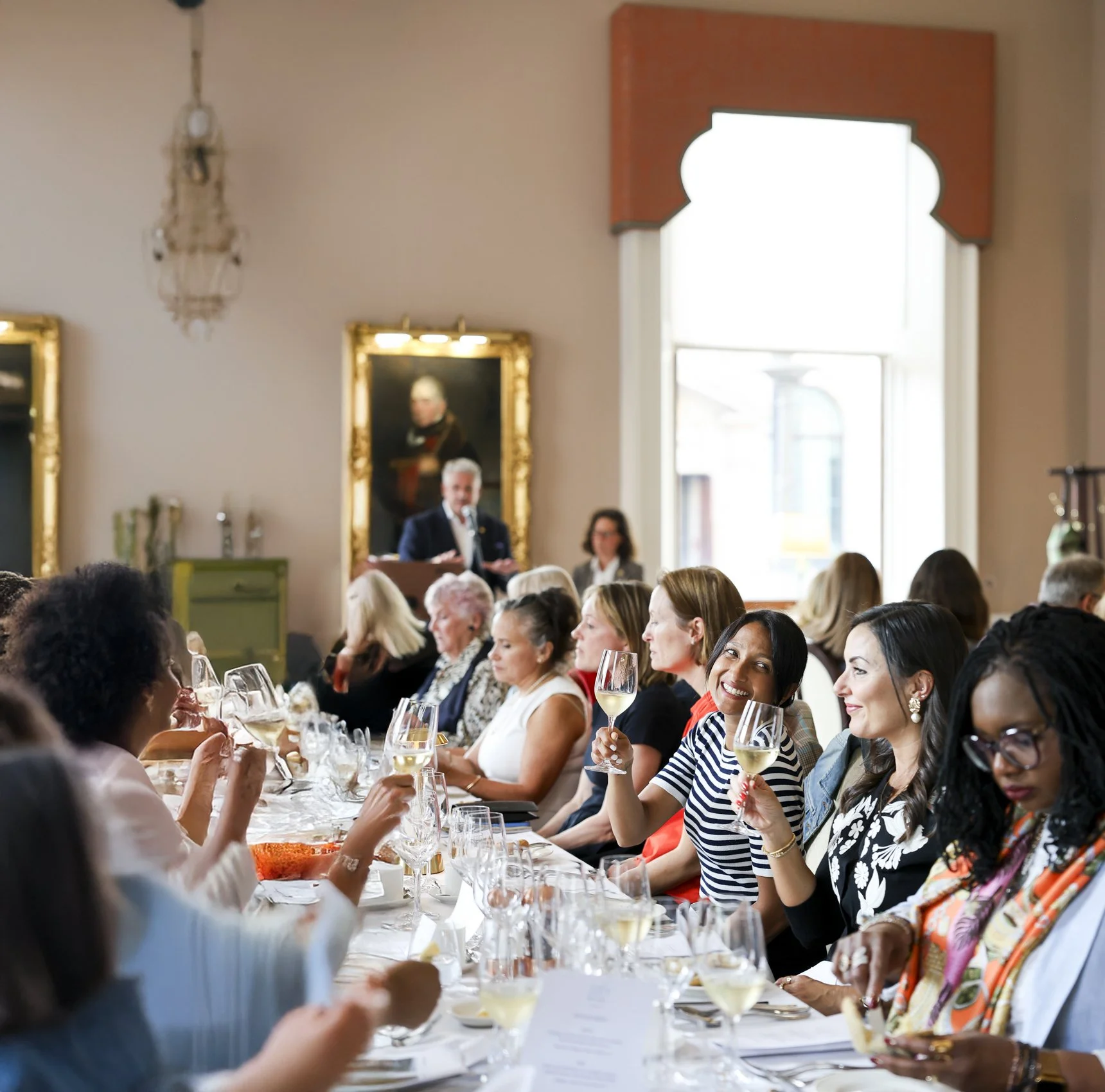 Masterclasses, ticketed events and dinners with speakers, music and sparkling conversations in the beautiful venue settings in London and Zug, Switzerland. Ticketed experiences