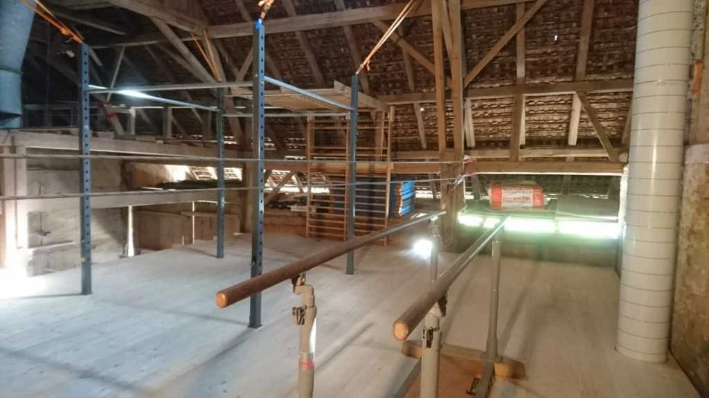 Die neue Turnhalle auf dem Heuboden