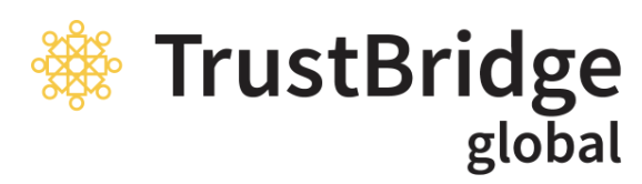 Logo von TrustBridge Global mit einem gelben symbolhaften Design neben dem Namen.