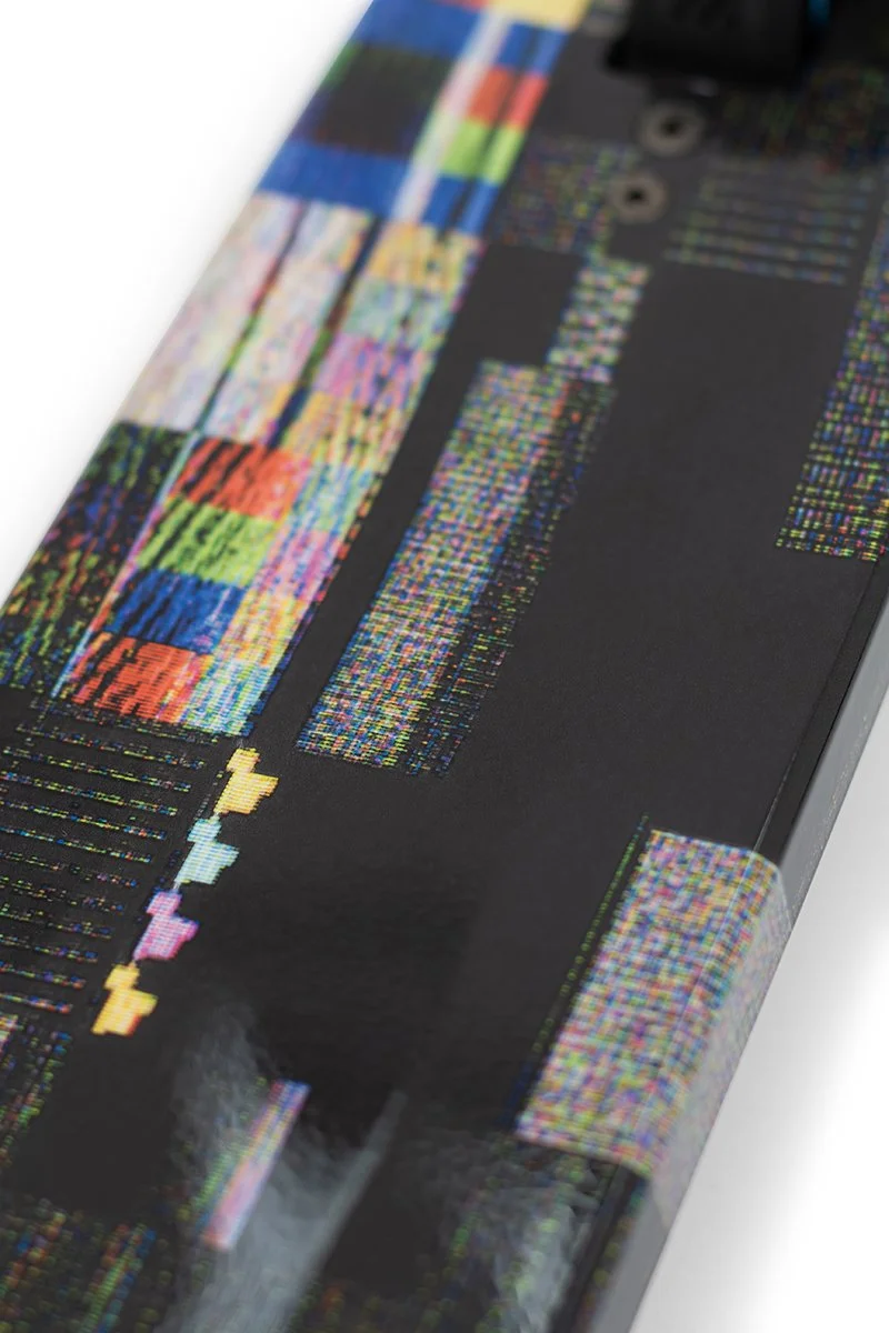 SL2300 Slamm Scooters Mischief Glitch Detail 2.jpg