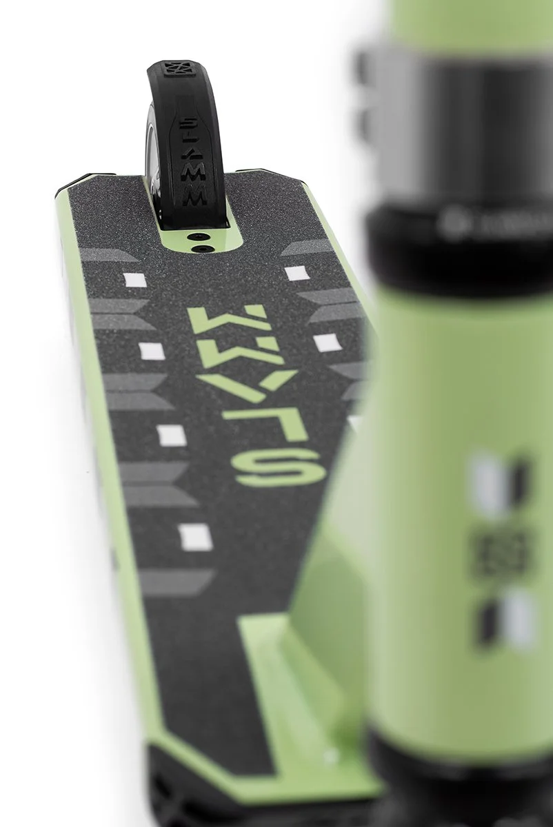 SL2150 Slamm Scooters Classic Pro Scooter Green Silver Detail 1.jpg