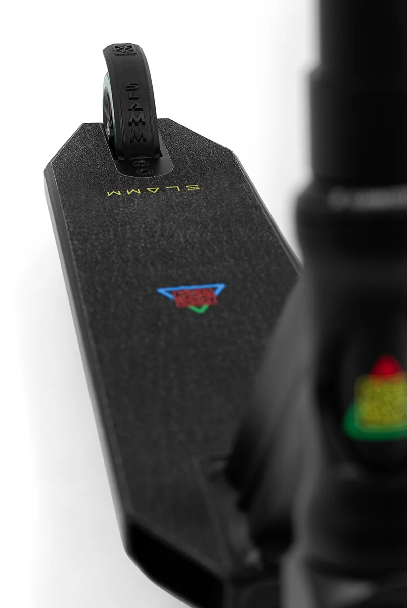 SL2350 Slamm Scooters Mischief Pro Scooter Black Detail 1.jpg