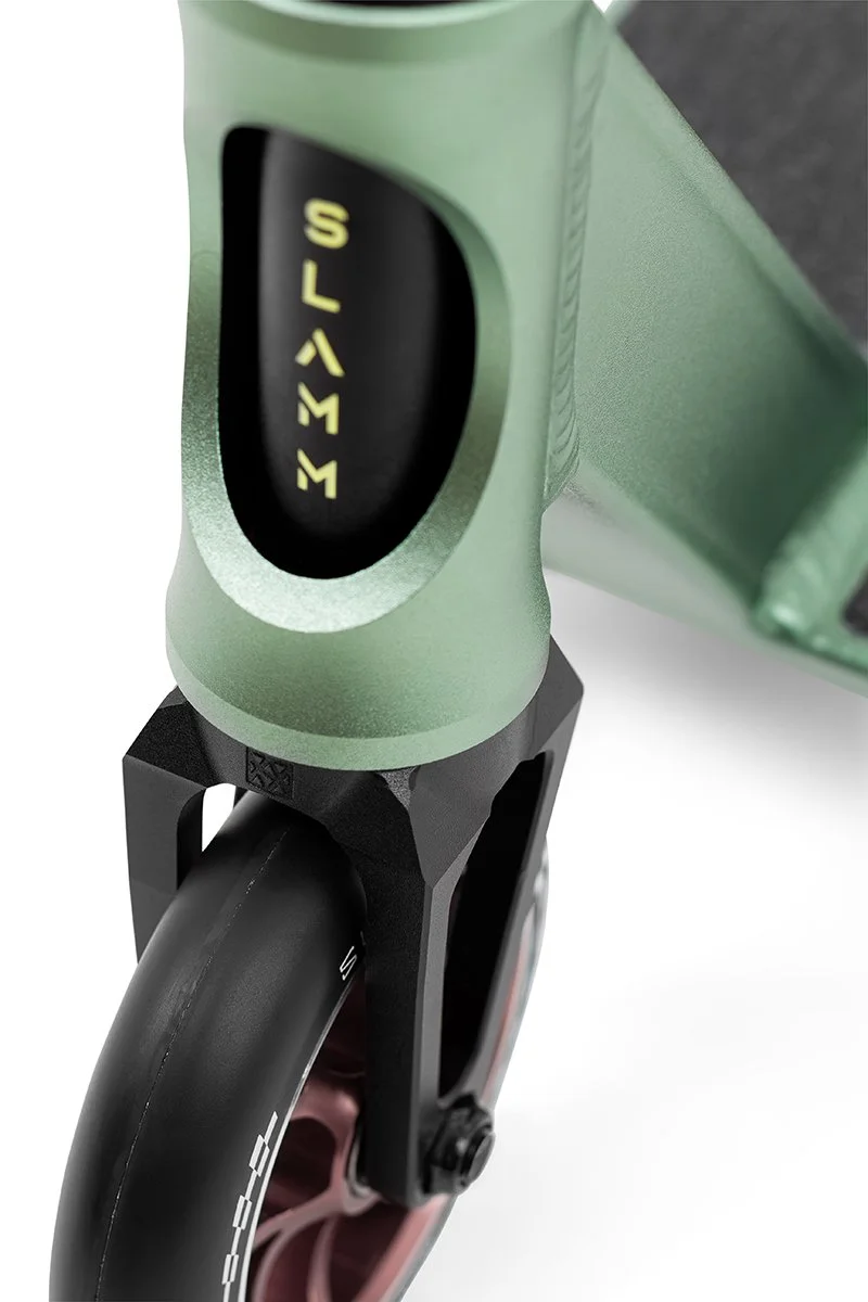 SL2550 Slamm Scooters Assault Pro Scooter Green Detail 2.jpg