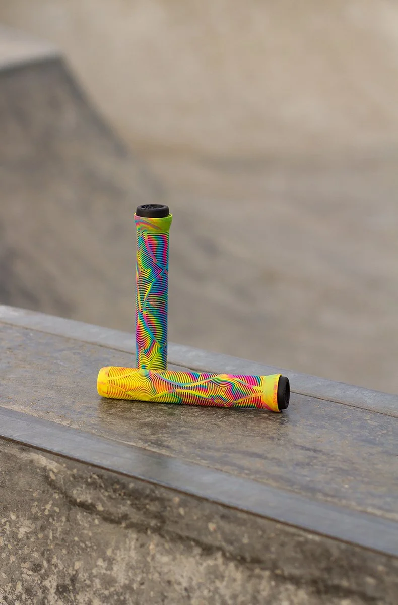 SL487 Slamm Team Swirl Grips Tropical PROMO 1.jpg