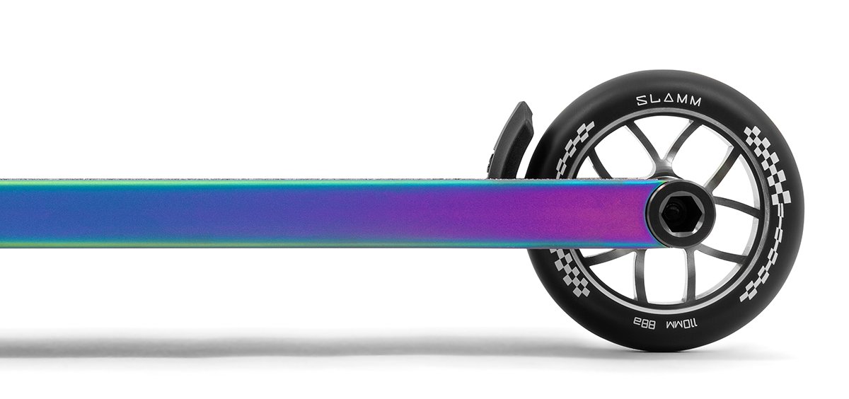 SL2550 Slamm Scooters Assault Pro Scooter Neochrome Detail 3.jpg