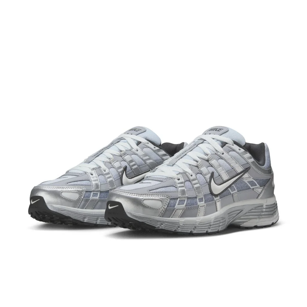 Nike_P-6000_Metallic_Silver_Summit_White-Wolf_Grey_Side.jpg