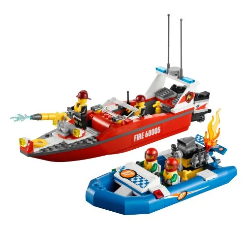BRIX 0029 
Fire Boat
Ages: 5-12
Pcs: 222
Build: 30-60 Mins+ 