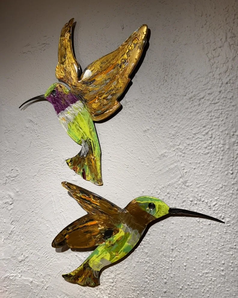 Une variété de colibris qui se sont envolés vers Santa Fe... (28 cm x 28 cm) (vendus 275 USD$)