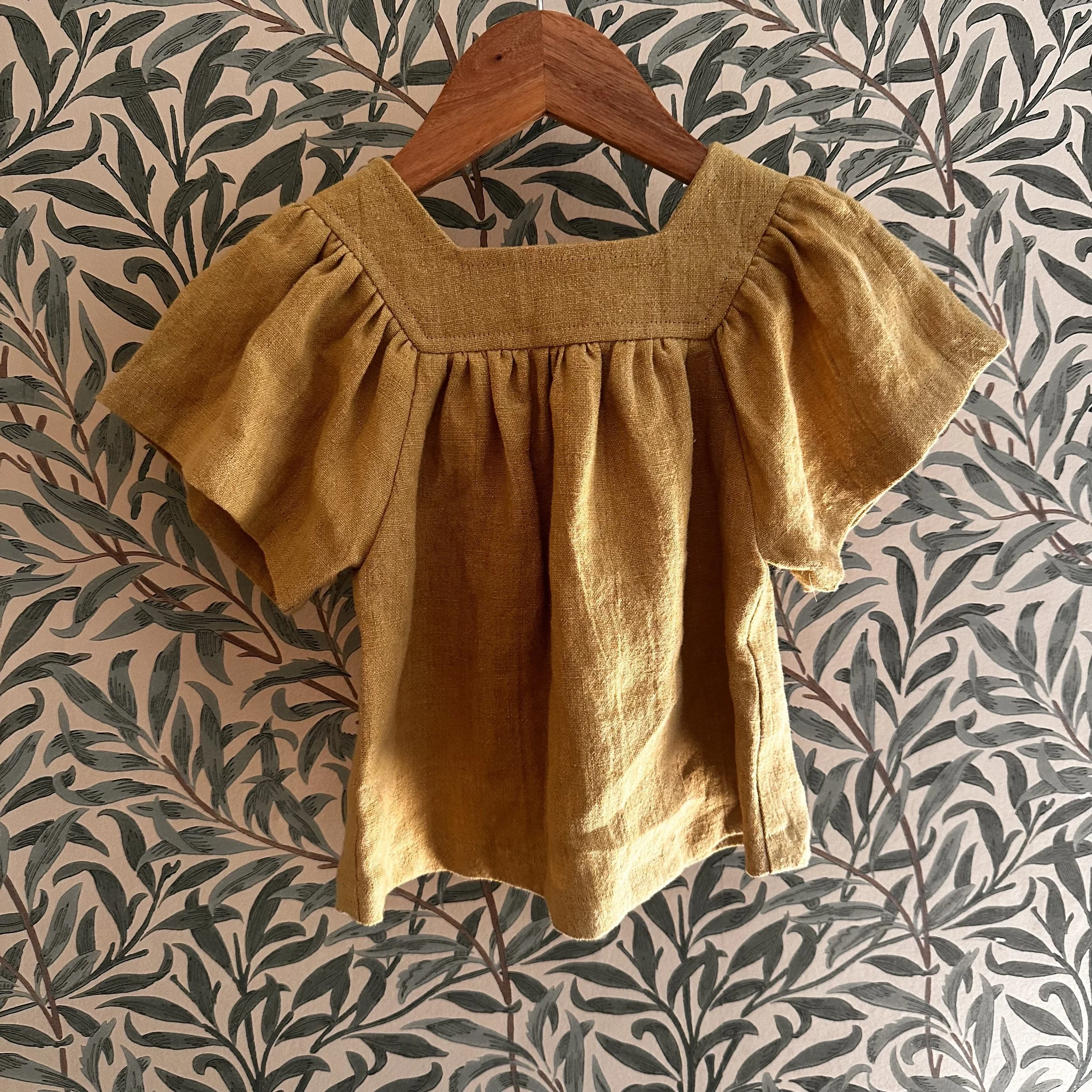 Lilla Vi Surplus Fabric Collection - Linen blouse 2-4 years