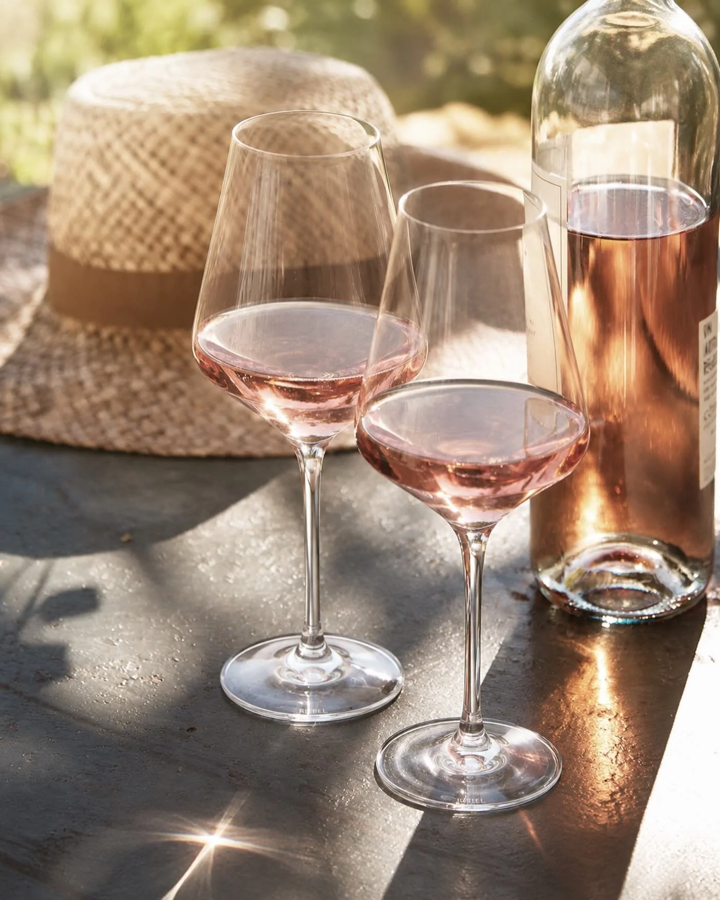 Ros&eacute;vinkurs hos Maestro Vin 🥂

Bli med p&aring; en smakfull kveld hvor vi utforsker ulike stiler av ros&eacute; fra flere land &ndash; fra lyse og elegante til mer fyldige og karakterrike viner.

Kursholder Toril lager en avslappet stemning o