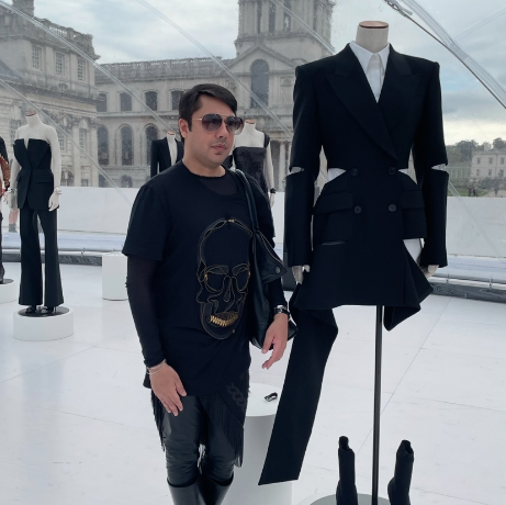 Stylist busted for alleged fraud sues Saks, claiming ‘calculated campaign’ to destroy his reputation