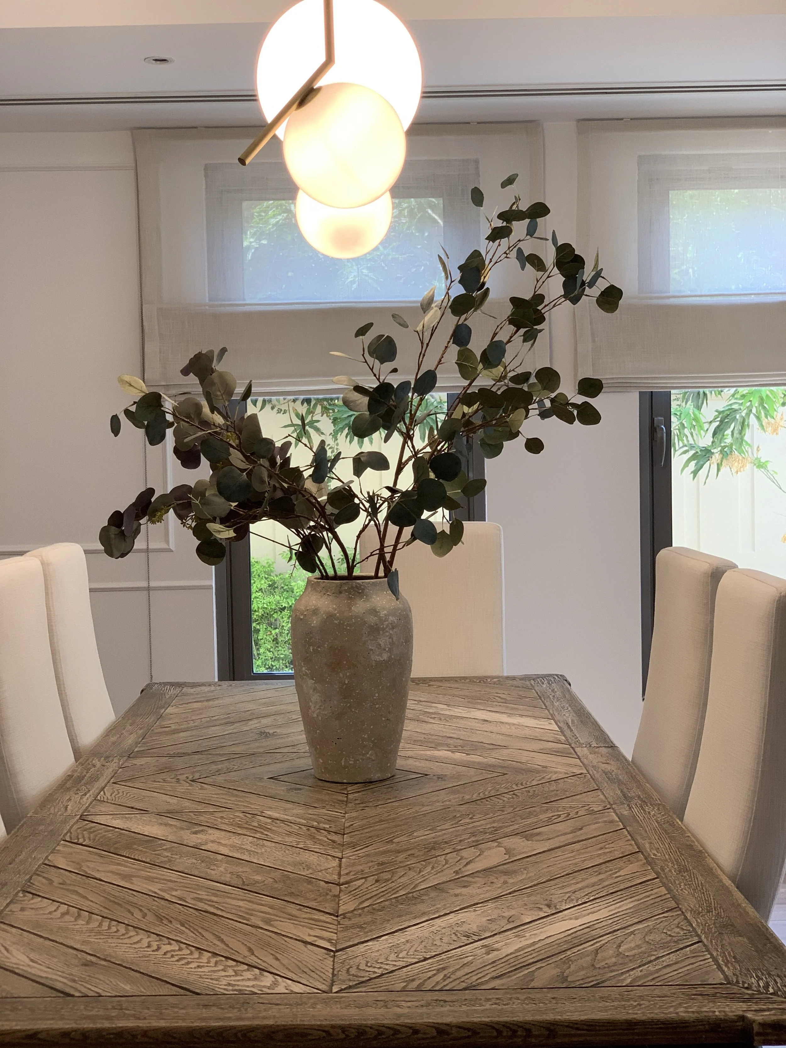 RashaGhazaleh_woodendiningtable