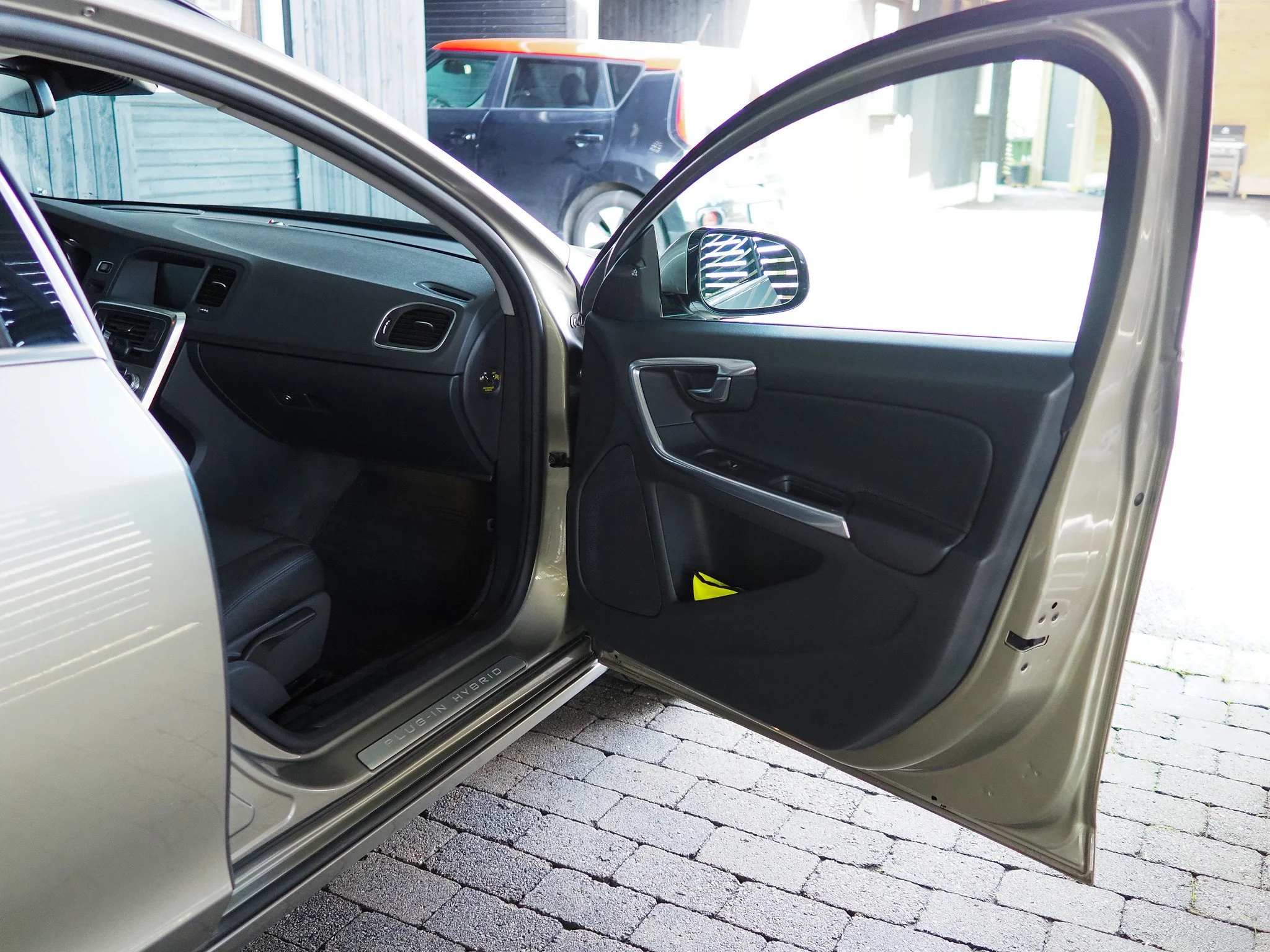 Volvo V60 D5 Hybrid   copy7_DxO