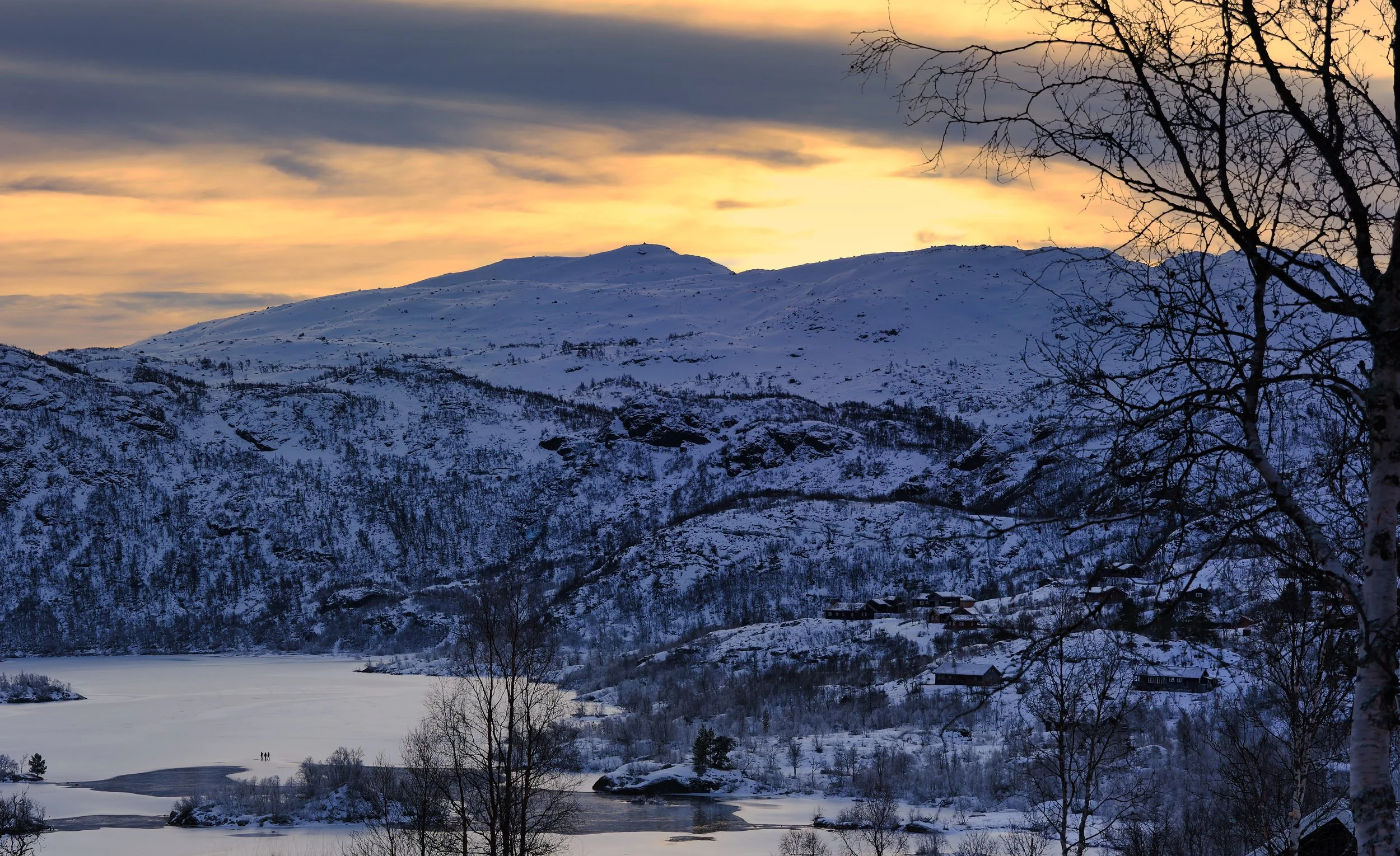 Winter Twilight Over Hardangervidda – Arbuvollen, Norway