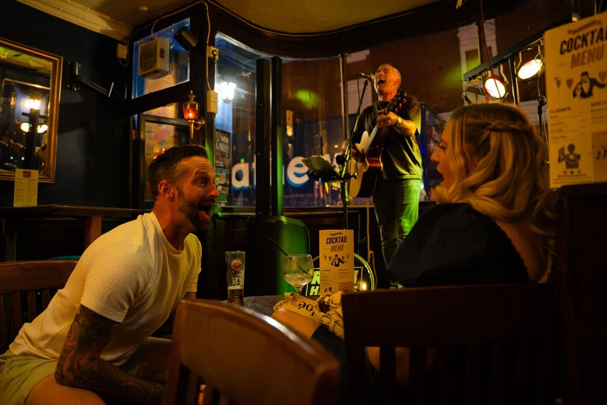 Singing Couple - Bar area.jpg