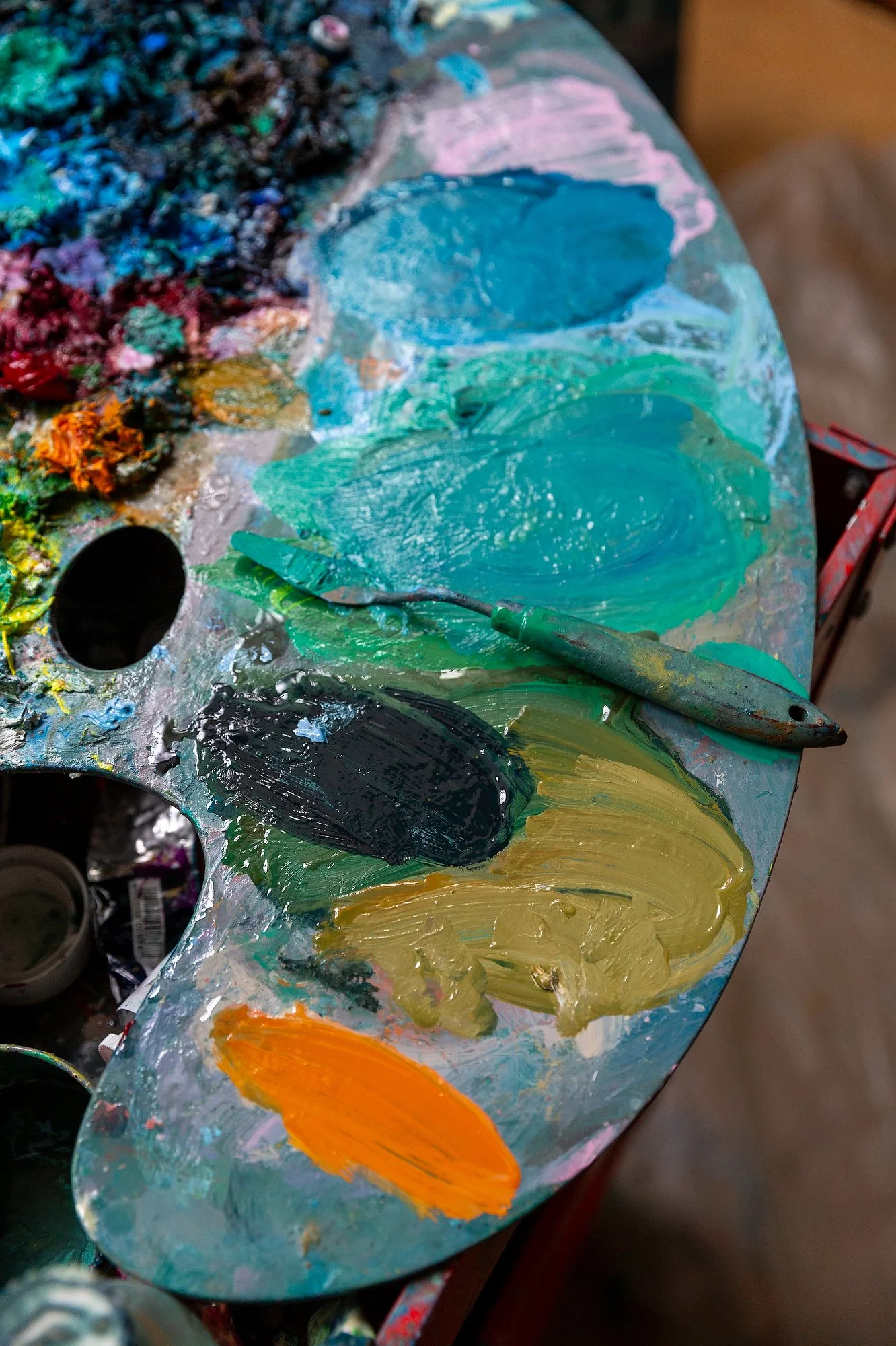 Art and Artist photography by London Photographer. Detailed, reportage, Portrait Photography. Artist Portrait. Art in situ, gallery Photographer. Editorial. Website, Storytelling, social media, content, PR, Press, Marketing, Painting, sculptures, fin