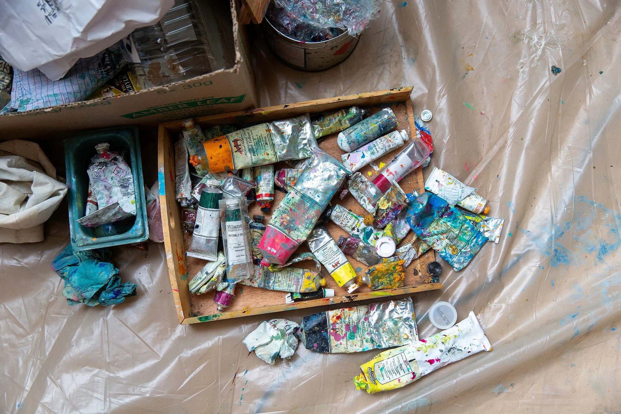 Art and Artist photography by London Photographer. Detailed, reportage, Portrait Photography. Artist Portrait. Art in situ, gallery Photographer. Editorial. Website, Storytelling, social media, content, PR, Press, Marketing, Painting, sculptures, fin