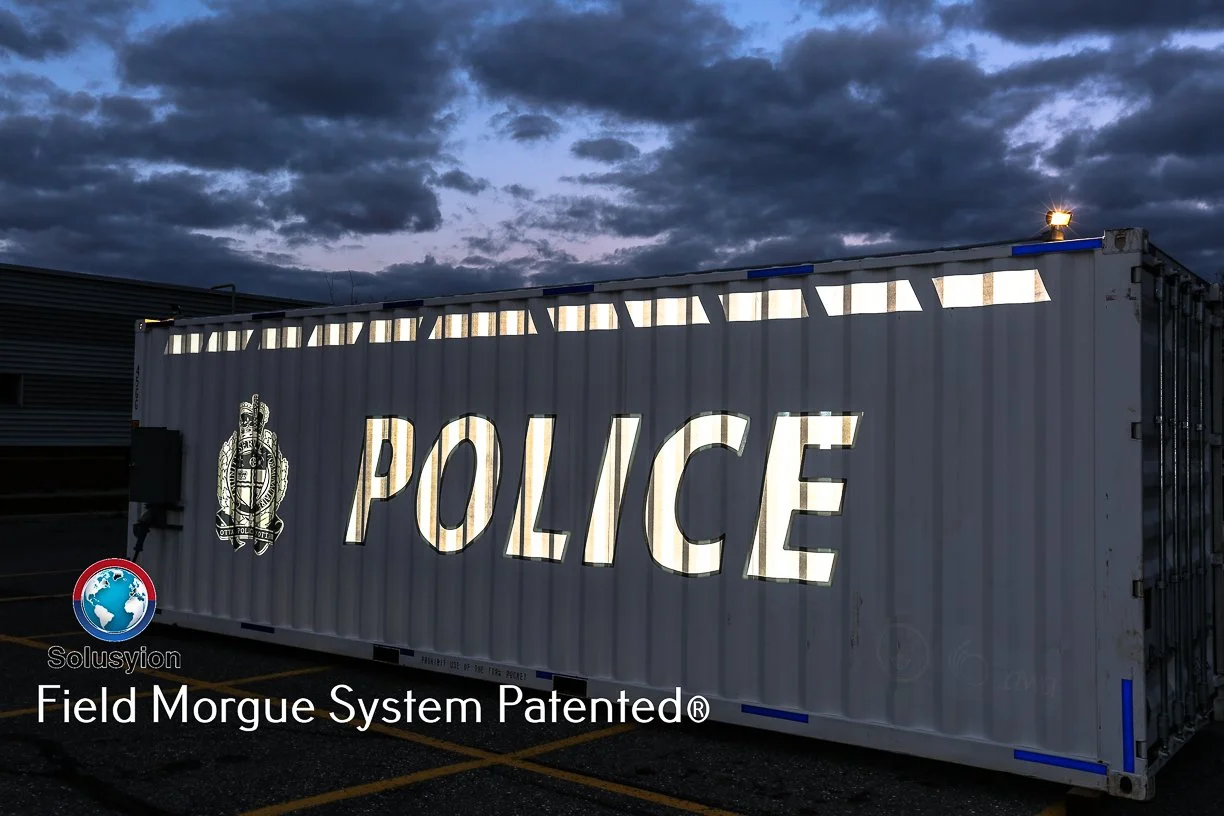 Highly visible reflective design for night time operations. The FMS™ is startlingly visible in a dark field when hit by vehicle head lights.