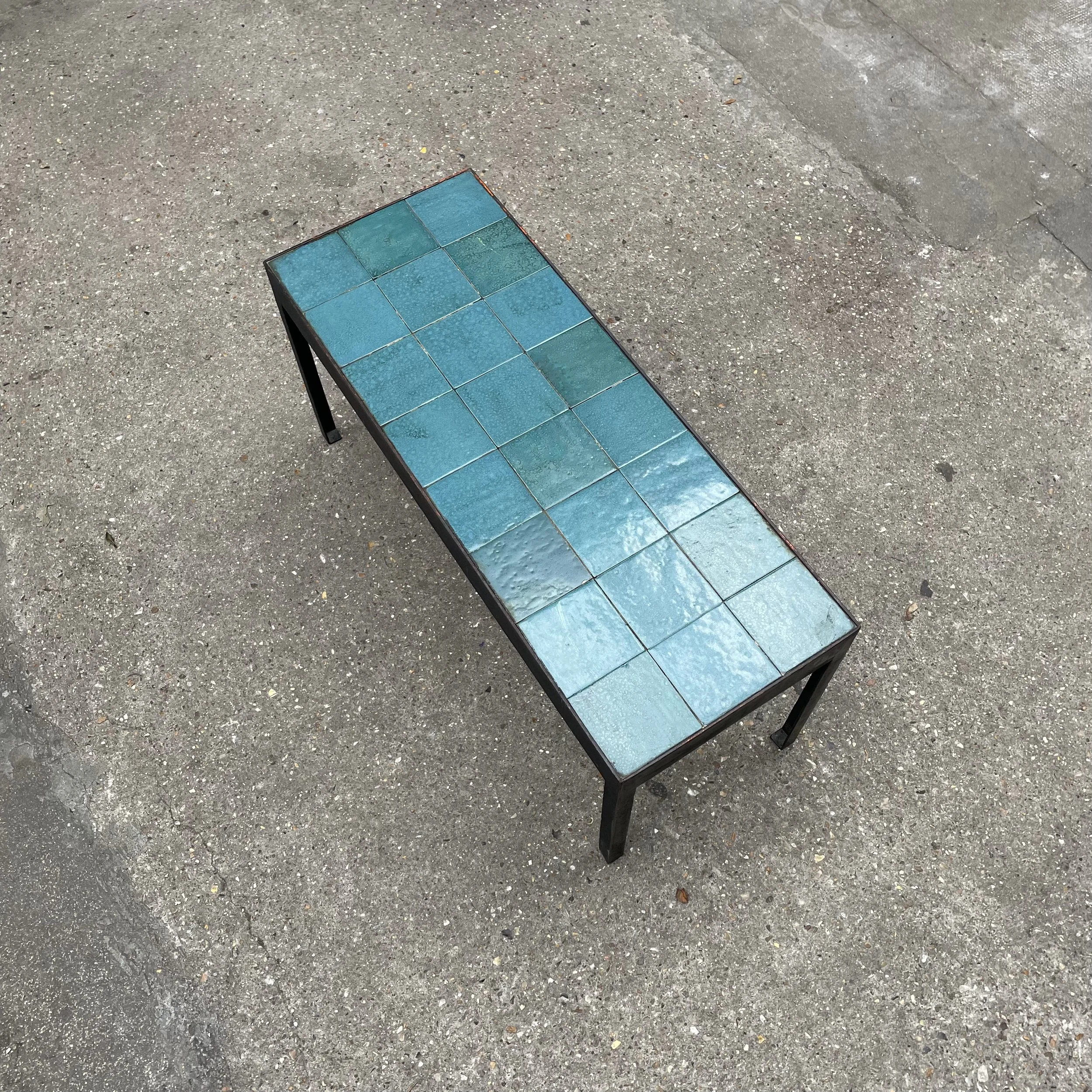 Table basse en céramique