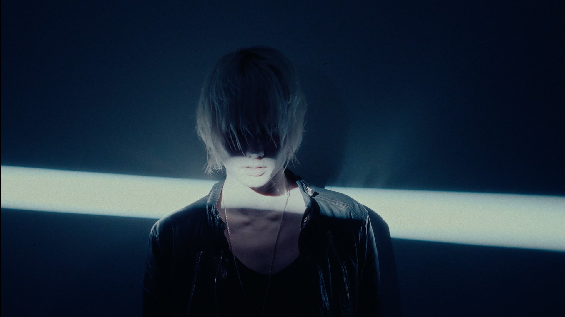 THRONE (OFFICIAL VIDEO)
