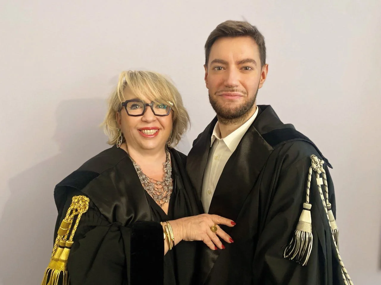 Tiziana Zuppi con l’avvocato Elia Monticolo, che è stato il suo praticante e che, dopo il superamento dell’esame, è diventato stabile collaboratore dello studio.