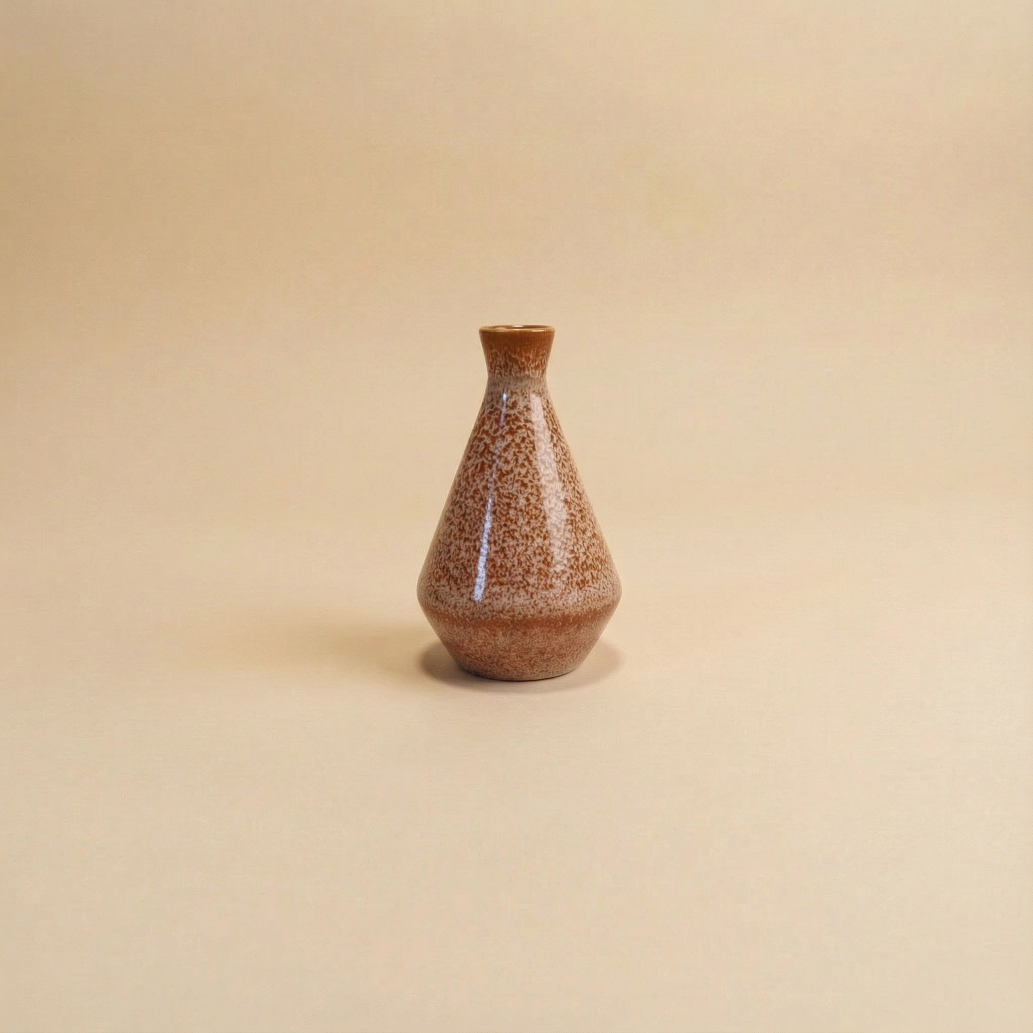 Bertil Lundgren miniature vase. Rørstrand, Sweden.