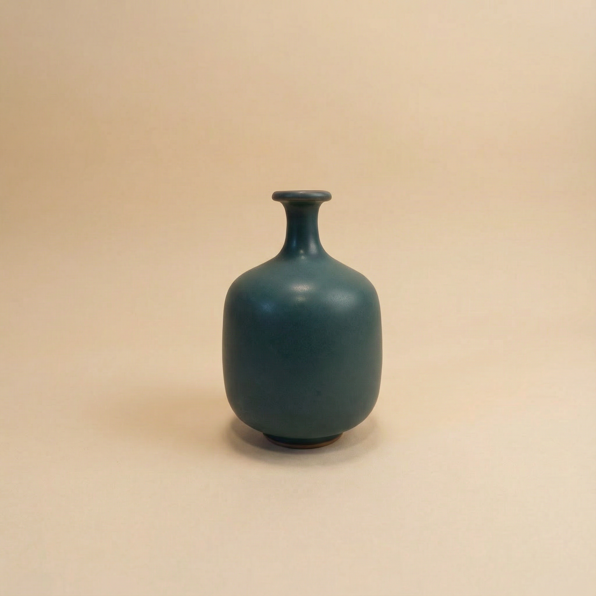 Miniature vase with excellent glaze.
