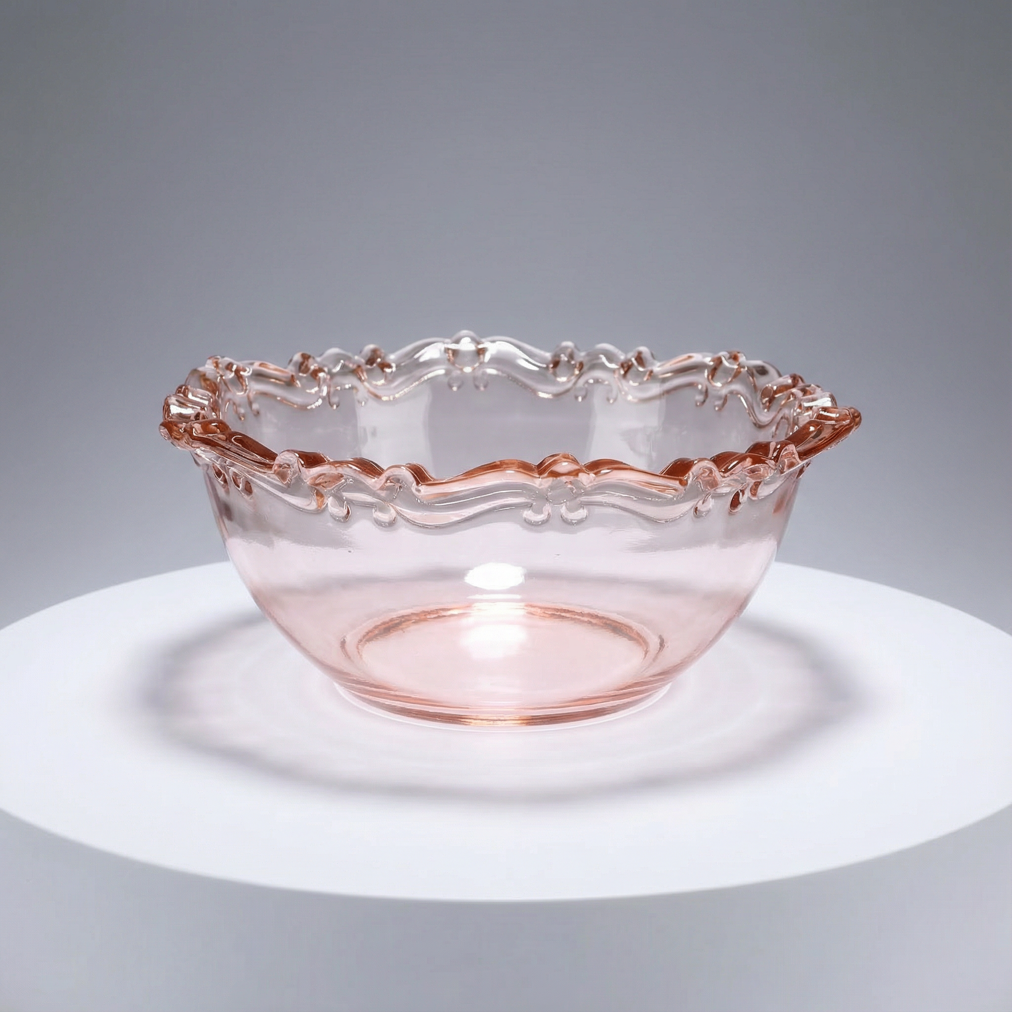 Glass bowl in soft pink color. Finland.