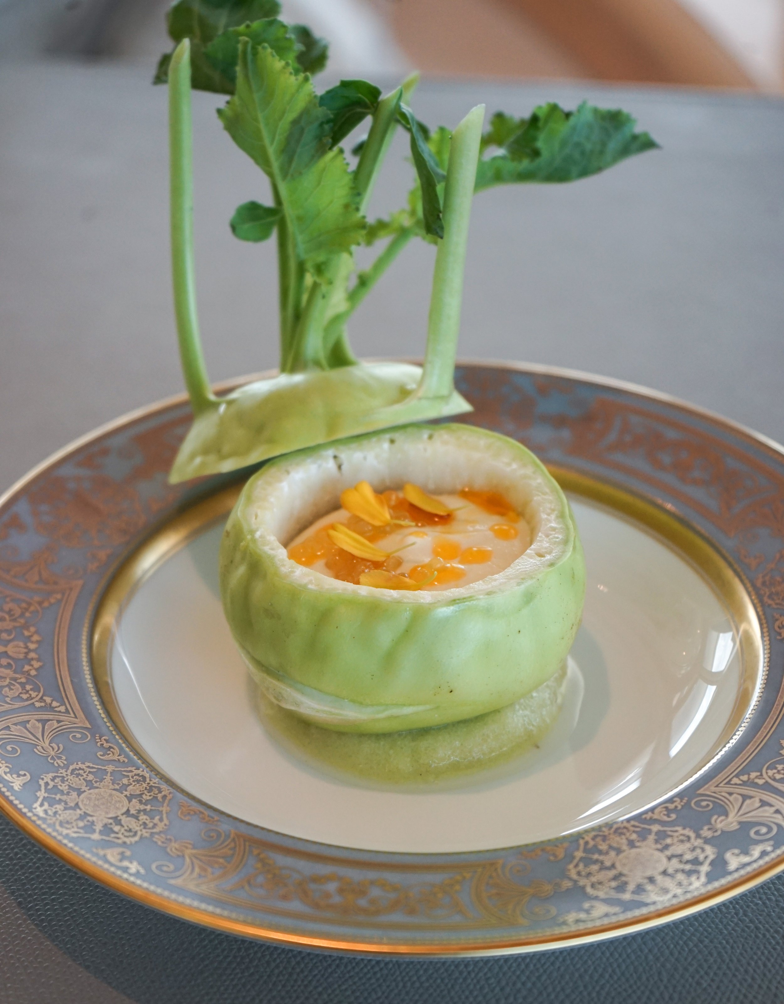 Kohlrabi foam, smoked salmon, lobster oil and salmon roe