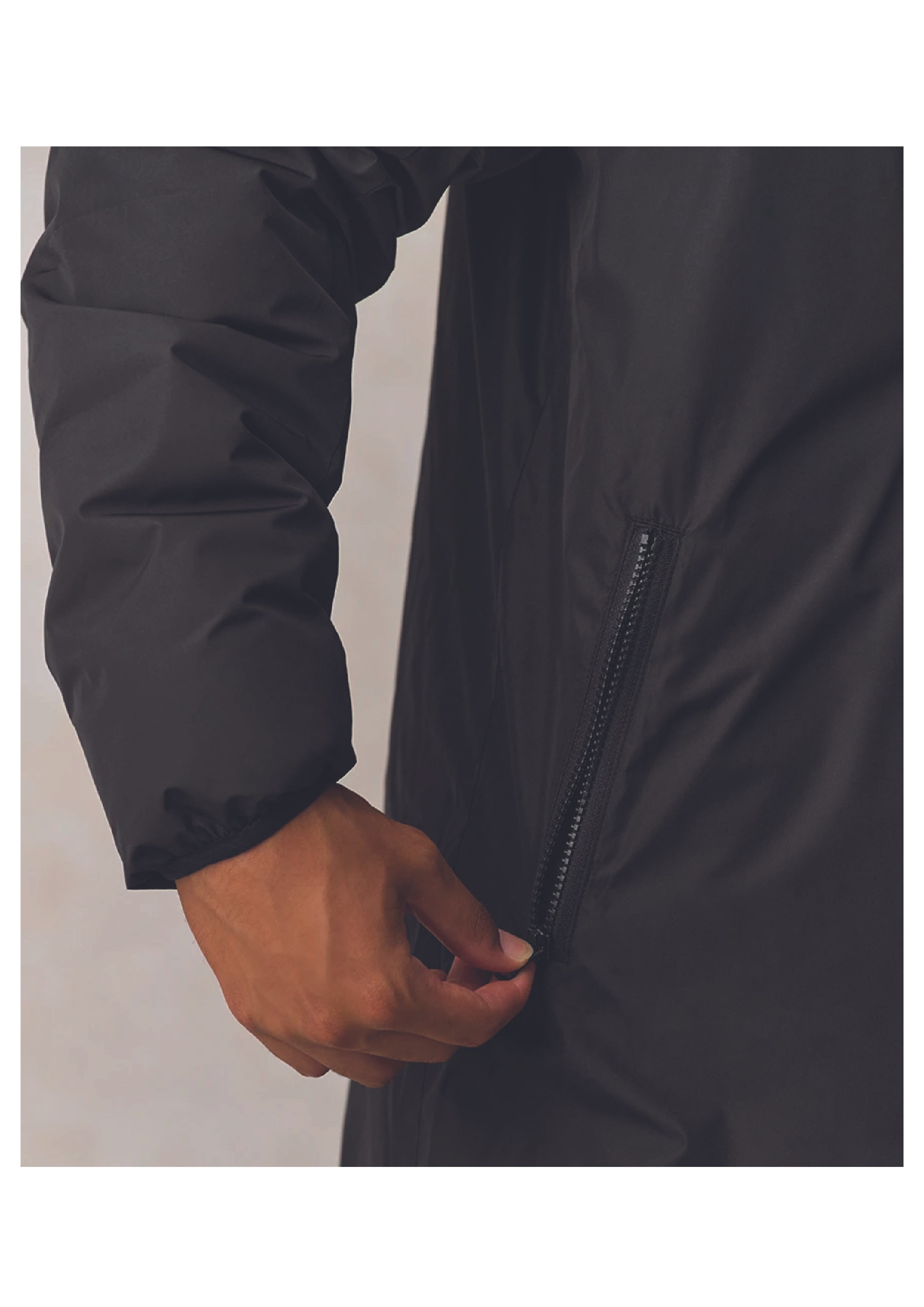 TVL REVERSE PARKA MODEL SIDE.jpg