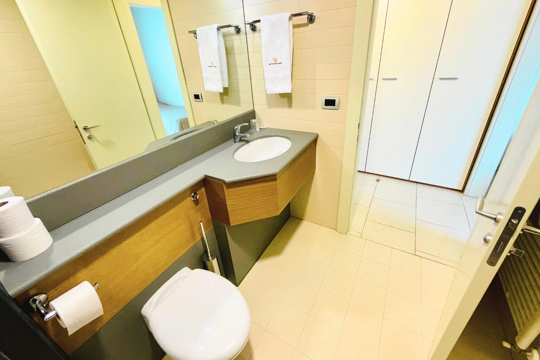 	
bagno di una camera da letto Studentato Universitario Verona