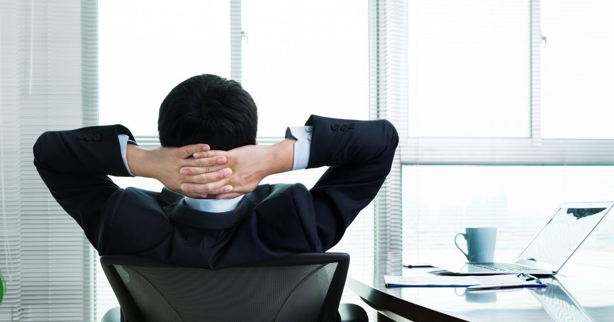 What to Do When a Prospect Goes Cold (Without Chasing Them)