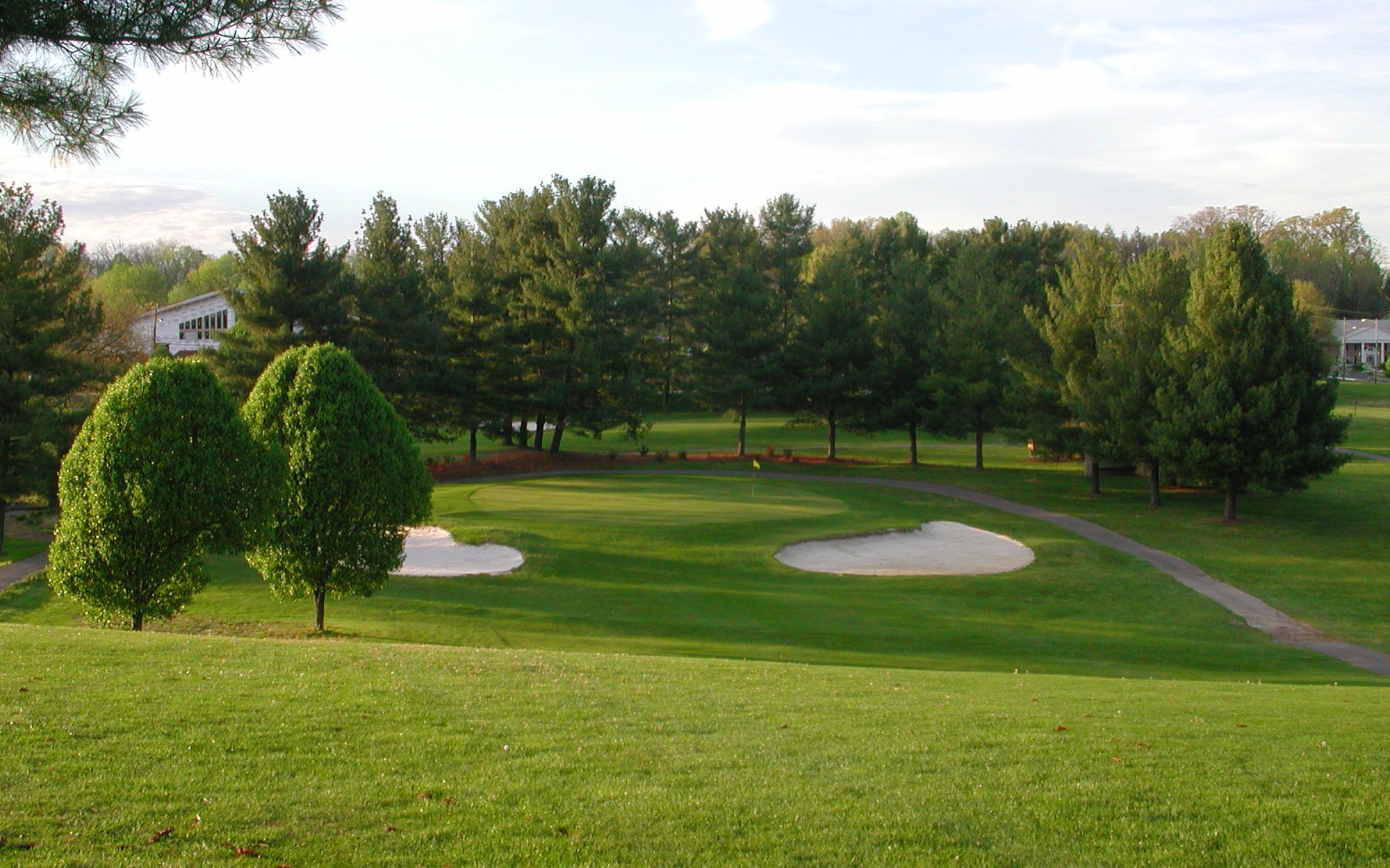 PINE OAKS GOLF COURSE

Pine Oaks Golf Course, located just five minutes from Downtown Johnson City, has been a favorite of locals for years. Quality course conditions, low rates, scenic mountain views and a course design suitable to golfers of all sk