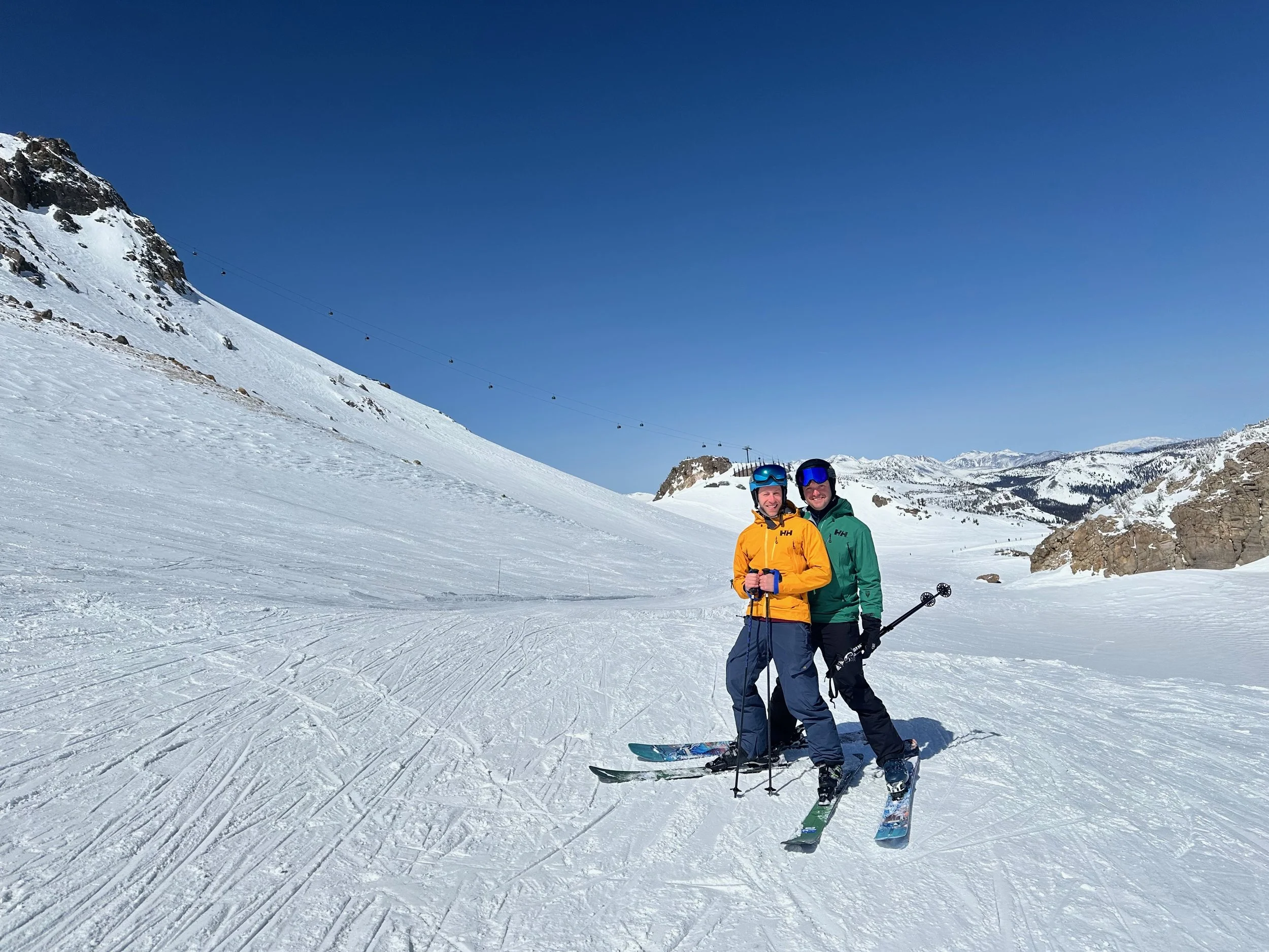 skiing in Mammoth