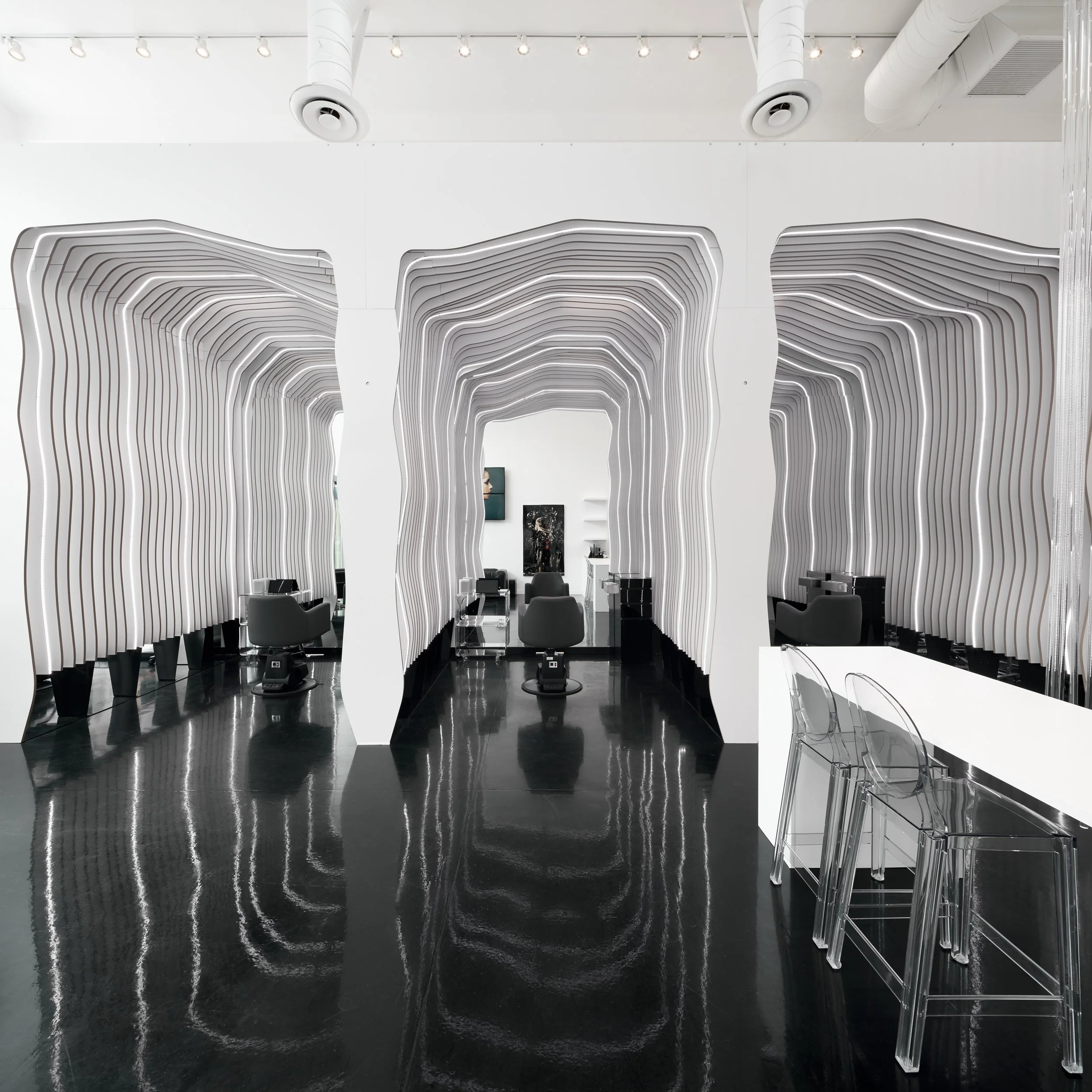 TED GIBSON SALON - DESIGNER: FGP - PROJECT LEADER: DAMAA - PICTURE: RAFAEL GAMO