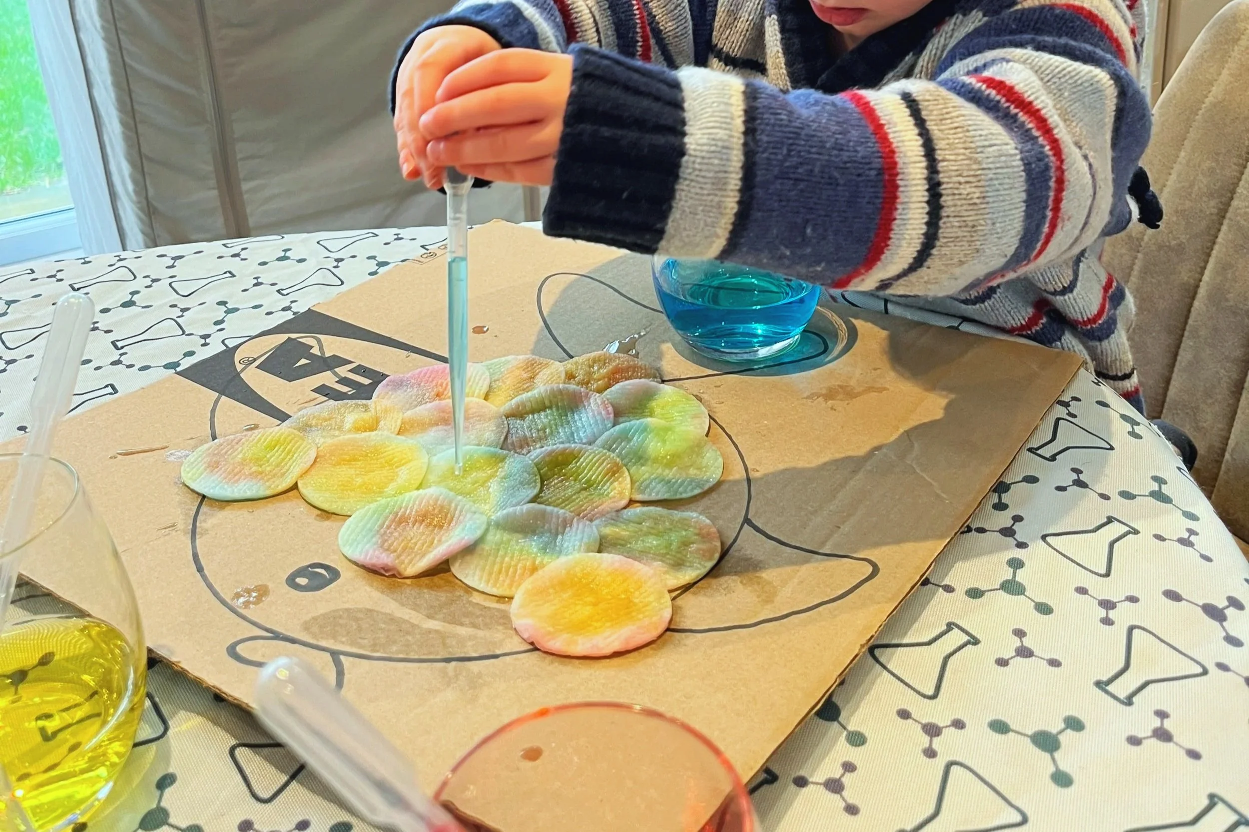 Mini Makers: exploring colours with The Rainbow Fish