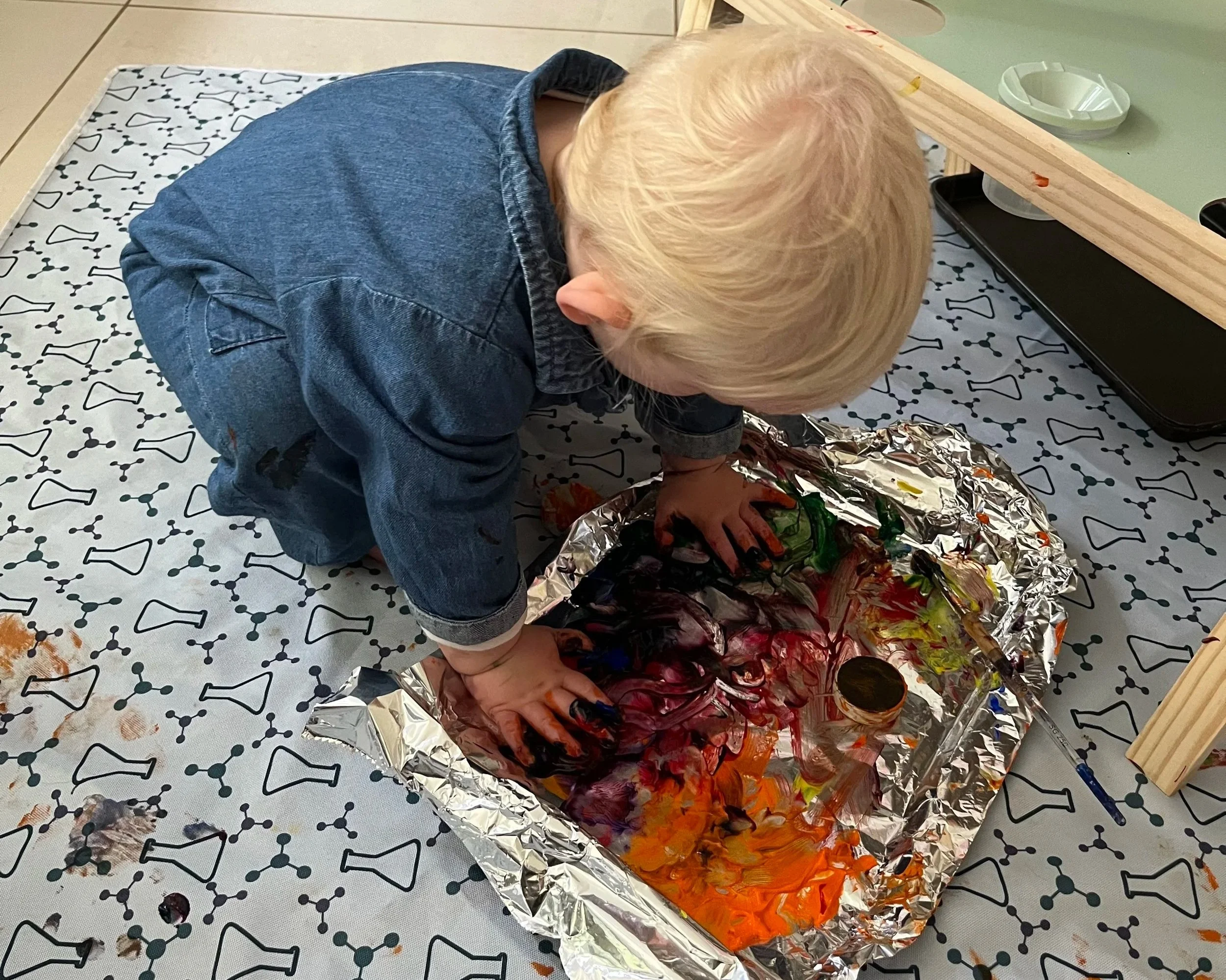 Mini Makers getting messy!